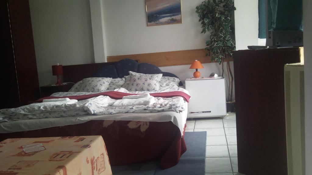 Lillafuered Kapuja Hotel Мишкольц Экстерьер фото
